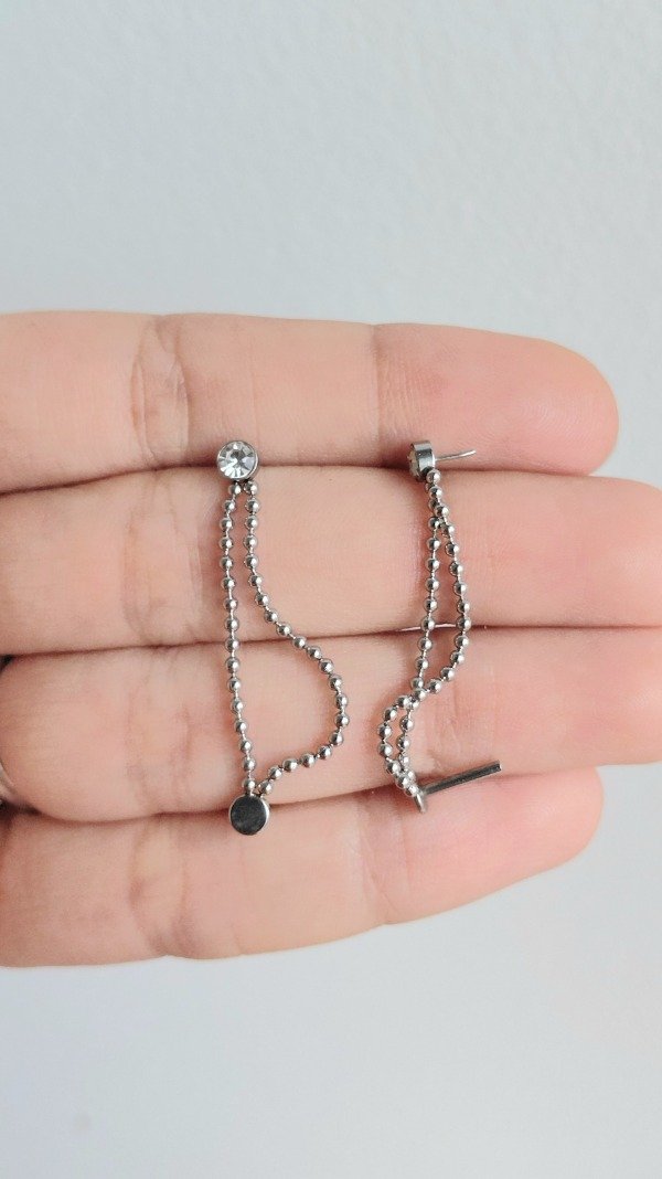 Producto - Piercing de Acero Labret Strass con Cadenita Bolitas (unidad)