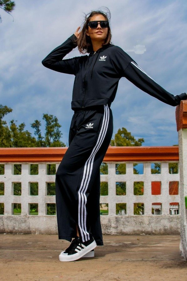 Producto - FITNESS MUJER CONJUNTO ADID