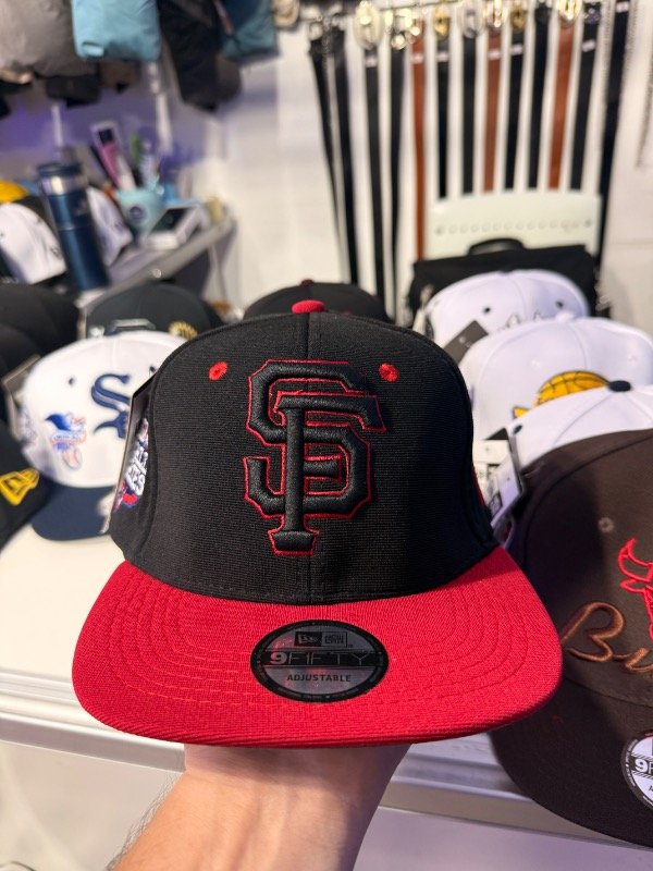 Producto - Gorra SF