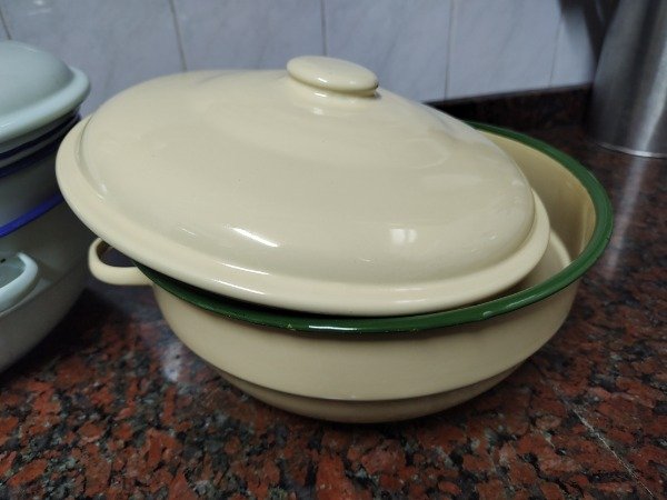 Producto - Olla enlozada 25 cm