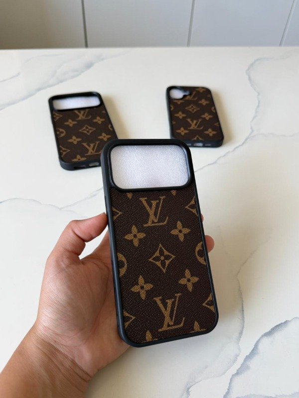 Producto - FUNDA LOUIS VUITTON 17 / 17 PRO / 17 PRO MAX