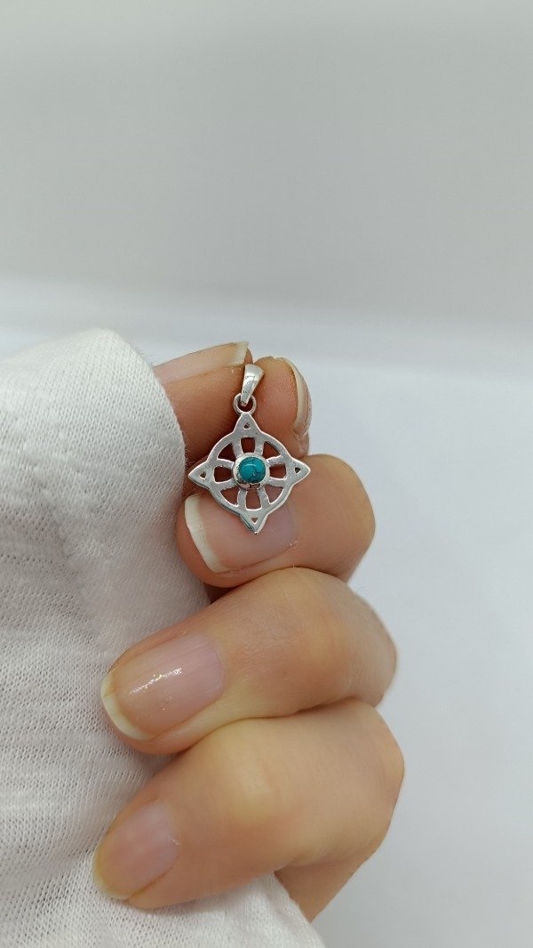 Producto - Dije Nudo de Bruja (con turquesa)