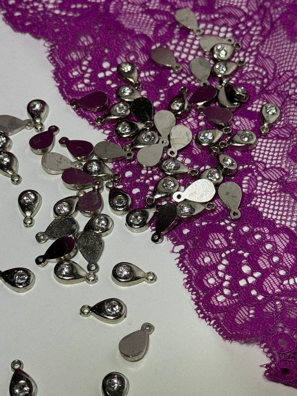 Producto - Dije gota con strass zamac (por 20u)