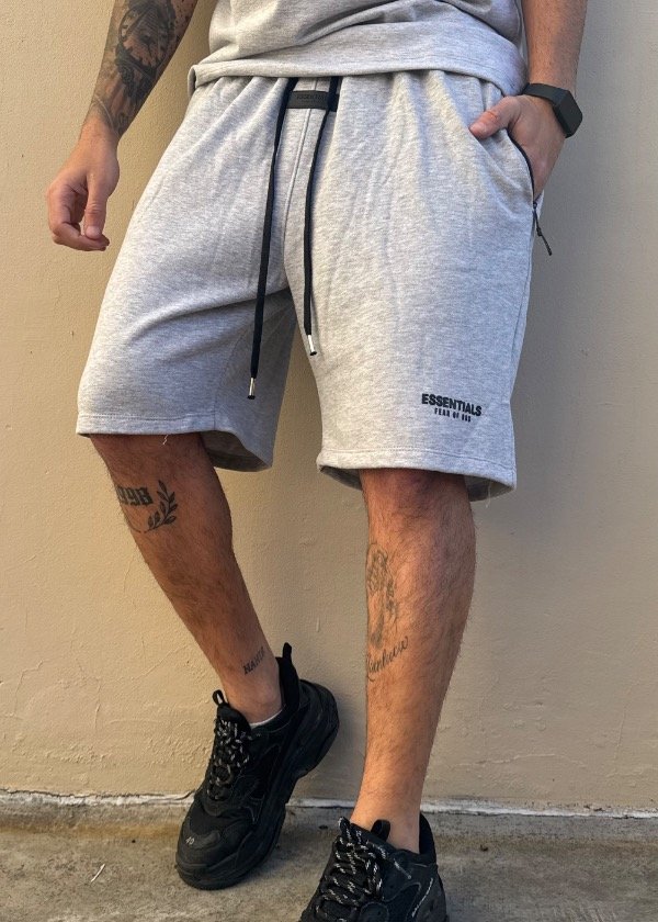 Producto - Bermuda Essentials Fear Of God Gris - 1