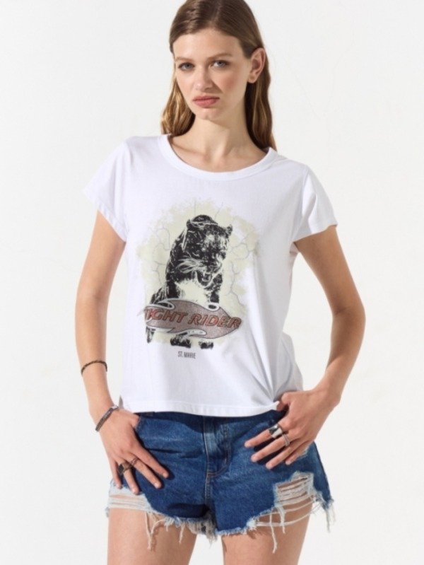 Producto - REMERA CLOVE