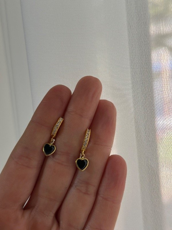Producto - Argollitas gold corazón negro