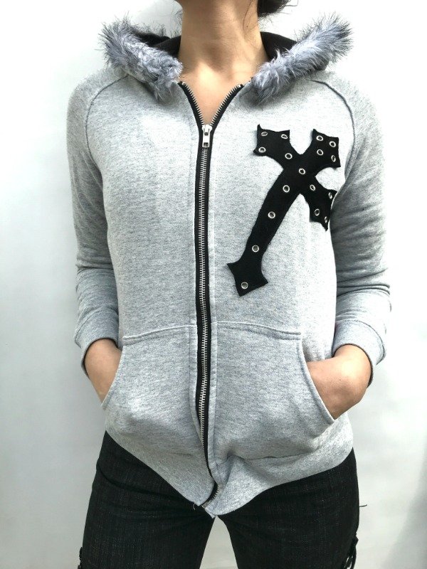 Producto - Fur zip eyelet cross - 1