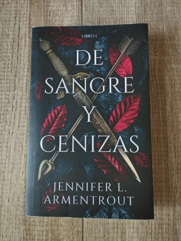 Producto - De Sangre y Cenizas - Jennifer Armentrout (mejor estado)