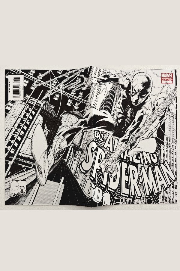 Producto - Amazing Spider-Man #601 (2009) - Portada variante desplegable por Joe Quesada