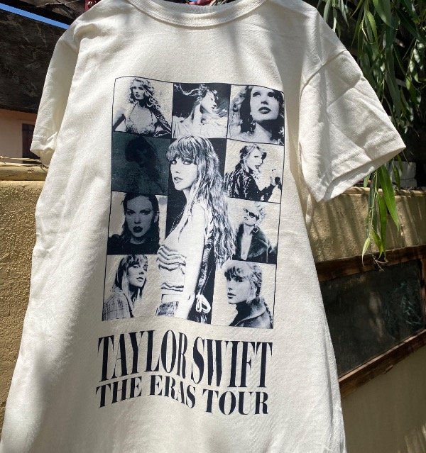 Producto - The eras tour remera crema
