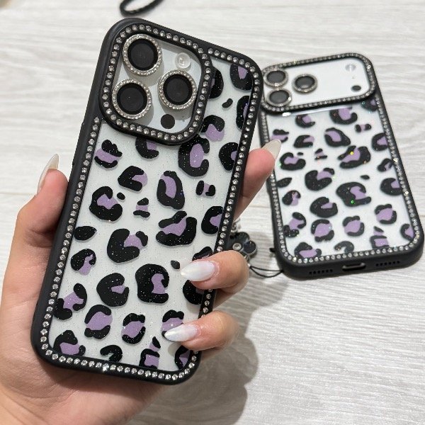 Producto - FUNDA ANIMAL PRINT + STRAP