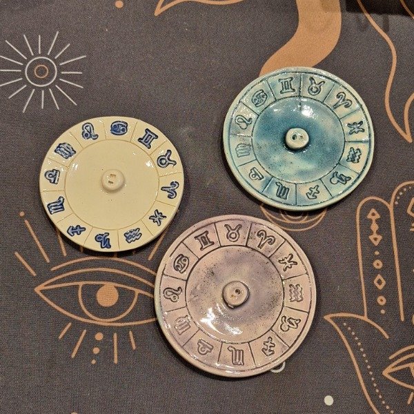 Producto - Portasahumerio  cerámica RUEDA ASTROLOGICA