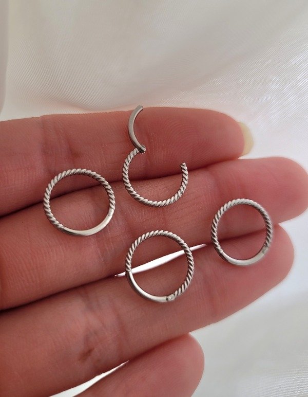 Producto - Piercing sin fin c/bisagra torzado 10 mm AQ