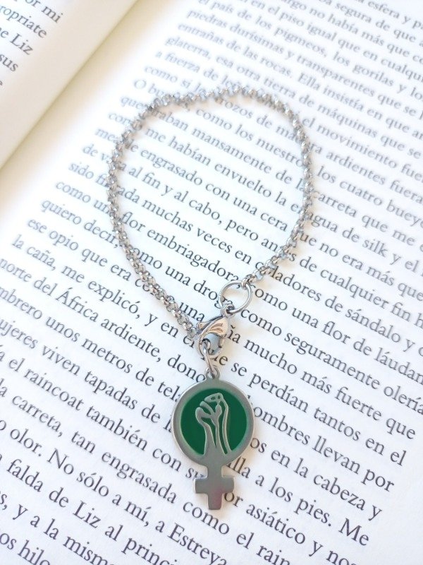 Producto - Pulsera Puño Feminista verde