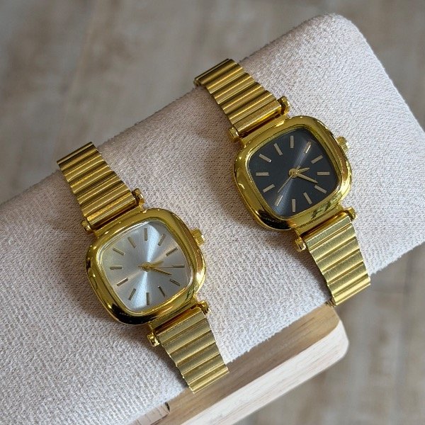 Producto - Relojes analogicos dorados