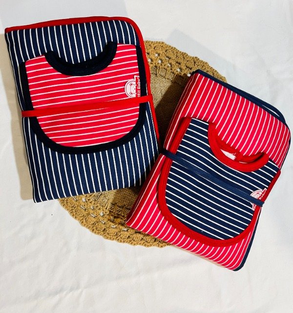 Producto - Set de cambiador y babero - rayado