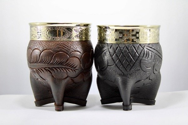 Producto - Imperial algarrobo cuero repujado