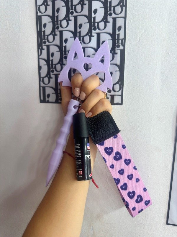 Producto - Llavero lila con tira