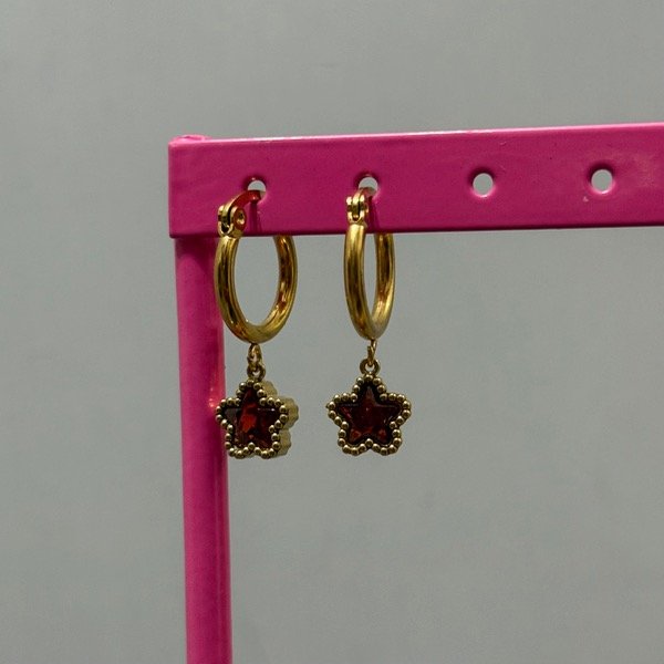 Producto - Aros acero dorado estrella strass rojo