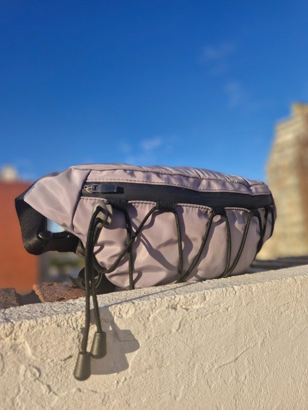 Producto - Riñonera Runa 2.0 gris - 1