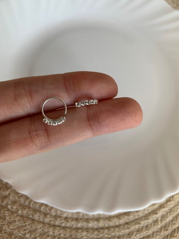 Producto - Argolla Camelia cristal 10mm (Unidad) - Plata 925