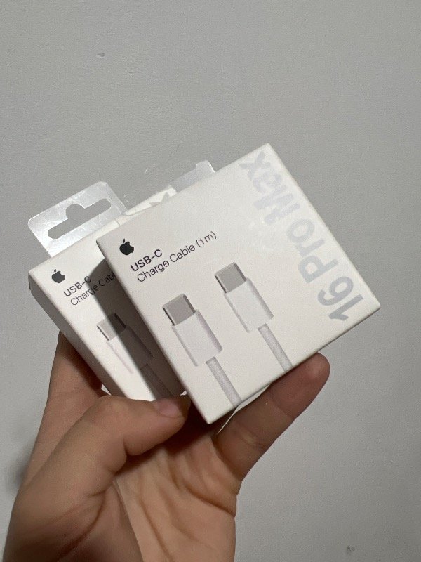 Producto - Cable tipo C iPhone 16 Apple