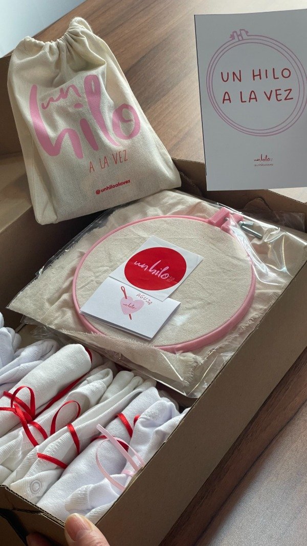Producto - Kit de bordado para evento: BABYSHOWER A DISTANCIA