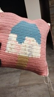 Producto - Almohadón en técnica tapestry. Diseño Helado super divino! tamaño Big - 3