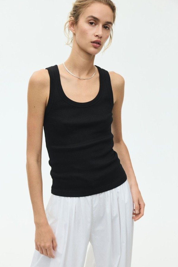 Producto - Musculosa HyM en canale negra