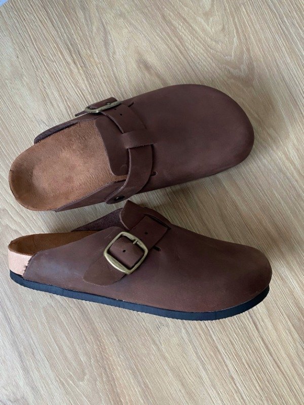 Producto - Zuecos de cuero