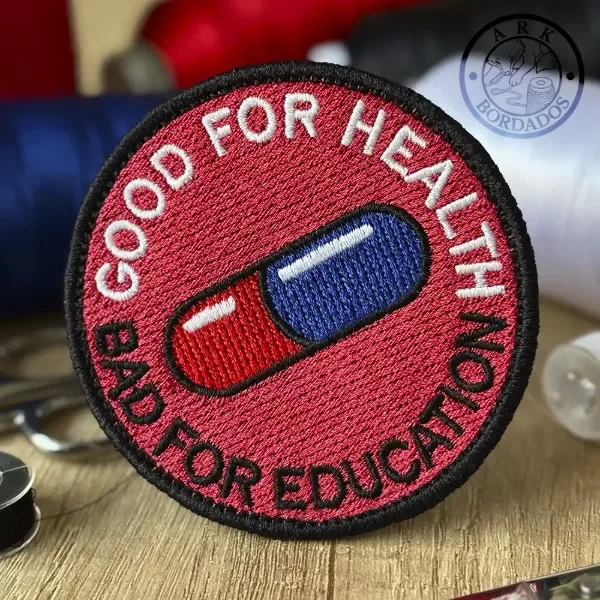Producto - Parche bordado Good for Health, Bad for Education (Akira) - 1