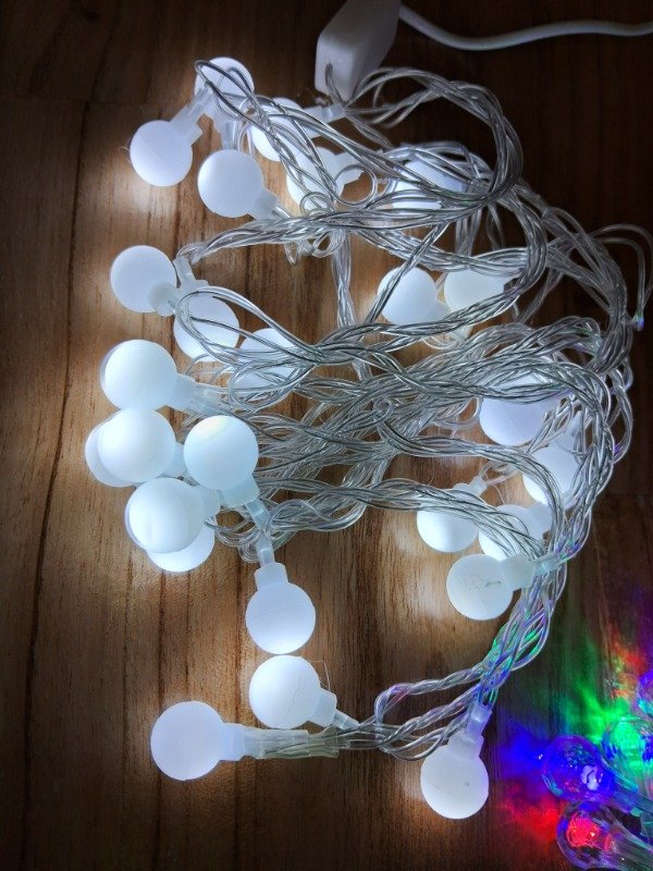 Producto - Luces bolitas blancas