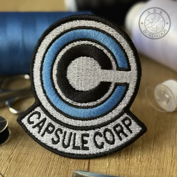 Producto - Parche bordado Capsule Corp (Dragon Ball) - 1