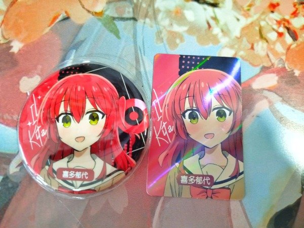 Producto - PIN KITA BOCCHI THE ROCK + TARJETA