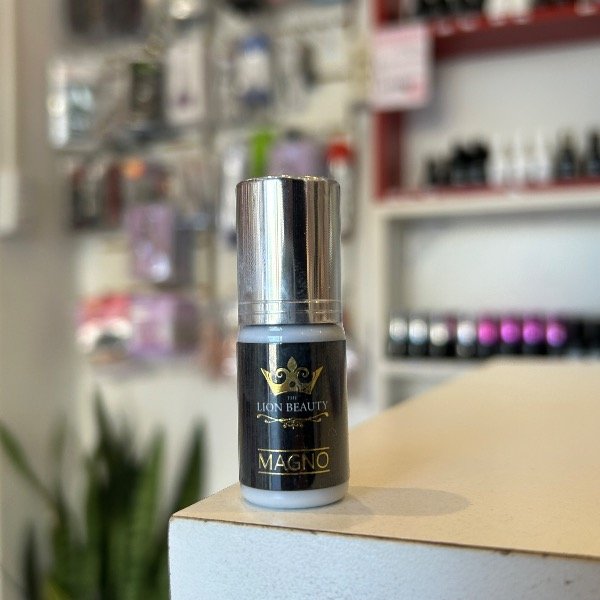 Producto - Adhesivo para extensiones de pestañas MAGNO 5gr Lion Beauty