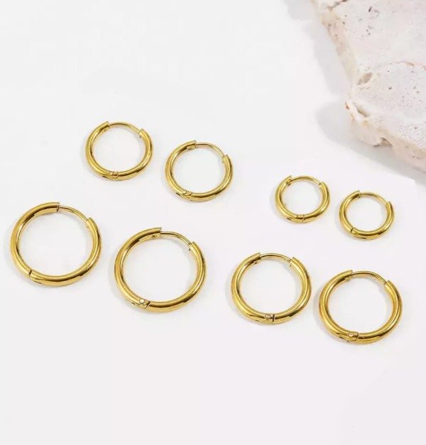 Producto - ARGOLLAS CLÁSICAS 20MM. ACERO DORADO