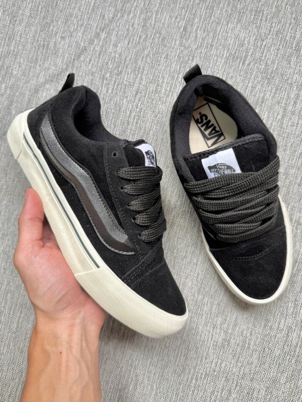 Producto - Vans Knu Dark White Sole