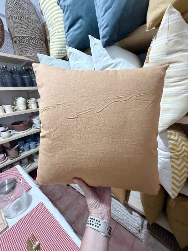 Producto - Almohadón Tussor canela 45x45cm.