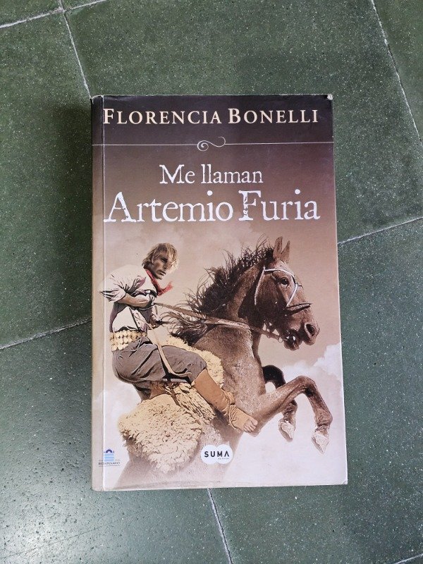 Producto - Me llaman Artemio Furia - Florencia Bonelli