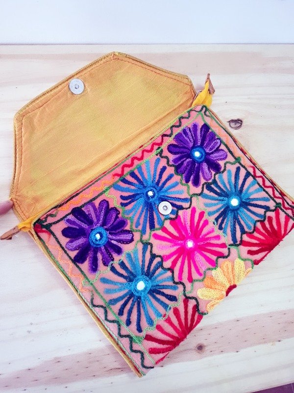 Producto - Bolso de mano bordado - 2