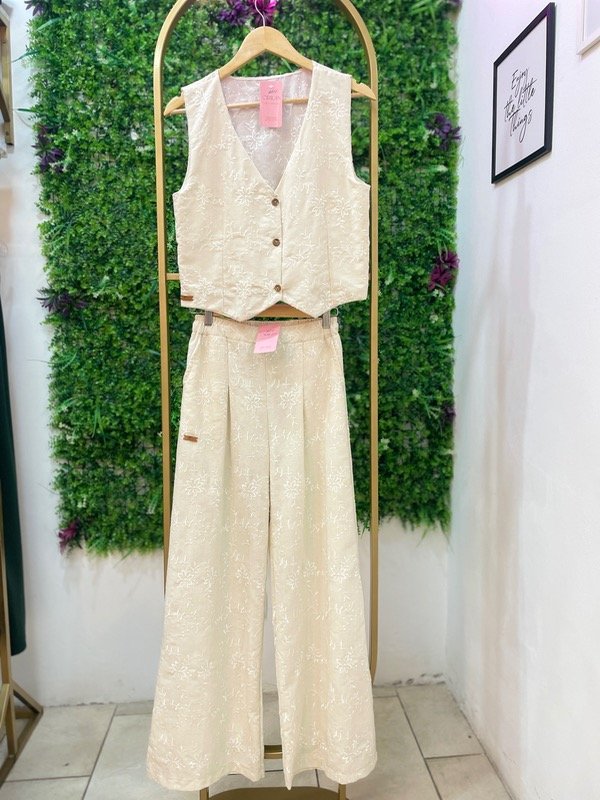 Producto - Conjunto sastrero bordado "Sara" 0421