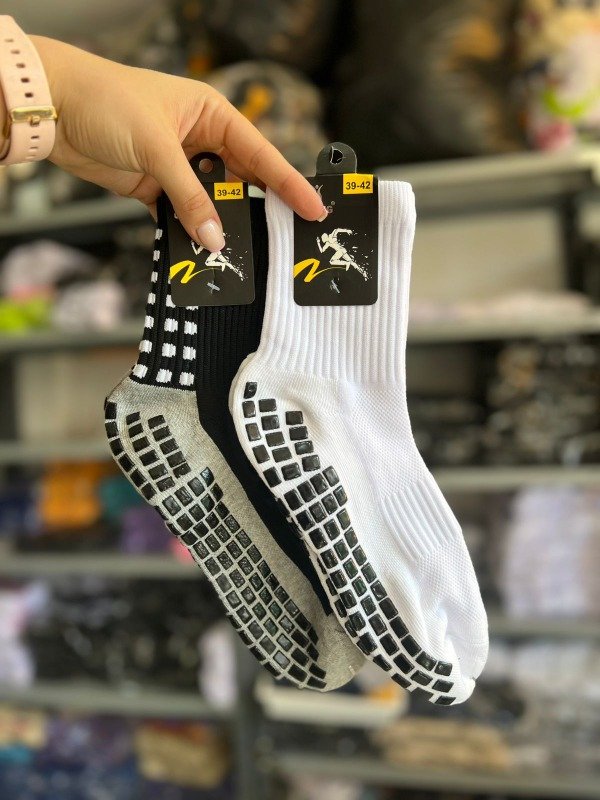 Producto - Medias Antideslizantes X6 Blanco Y Negro ADULTO