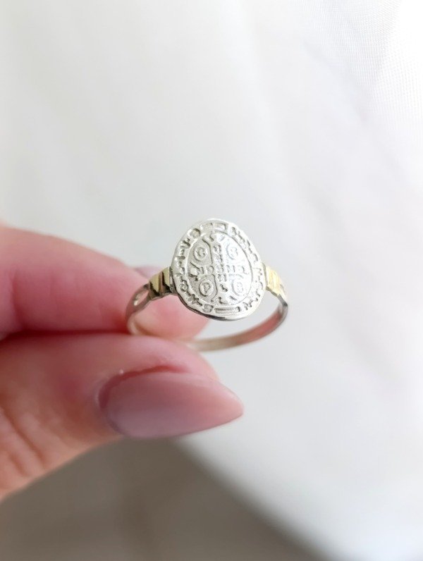 Producto - Anillo San Benito plata y oro - 1