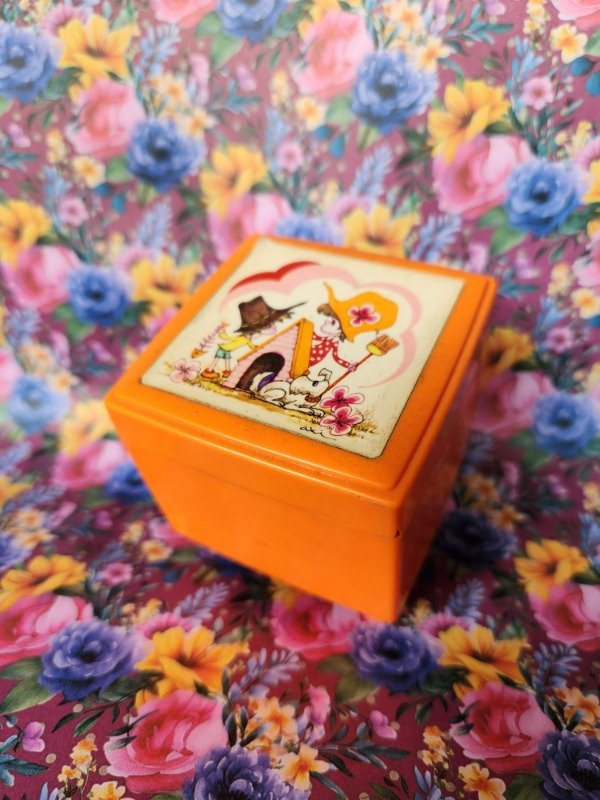 Producto - Caja de Música Sankyo Aki