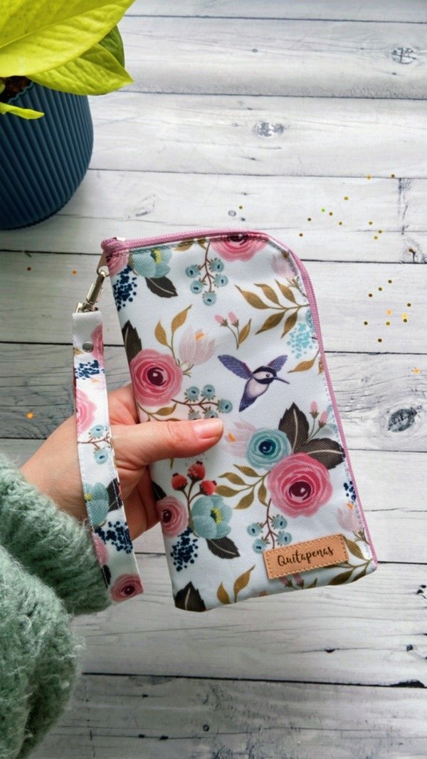 Producto - Billetera porta celu estampa