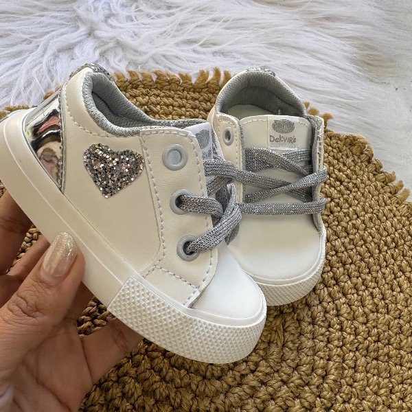 Producto - Zapas corazón plata solo en 19