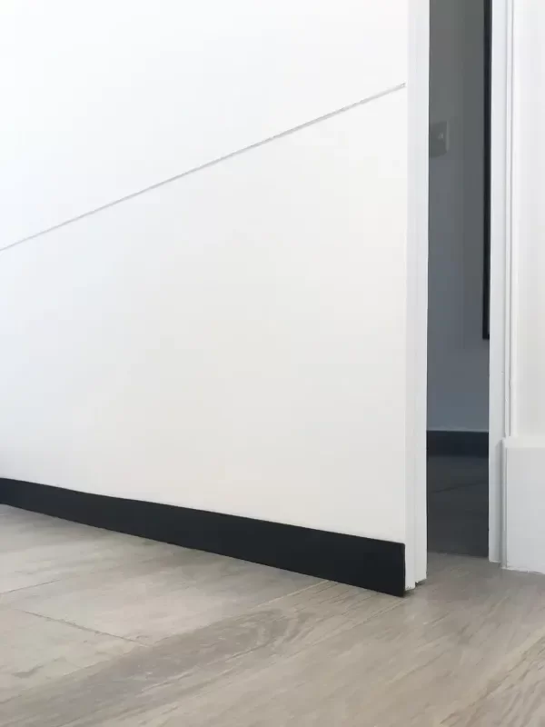 Producto - Zocalo Autoadhesivo Dep Para Puertas Flexible 90 Cm BLANCO