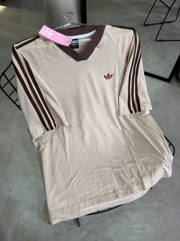 Producto - REMERON RETRO OVER ESCOTE EN V DM - 16