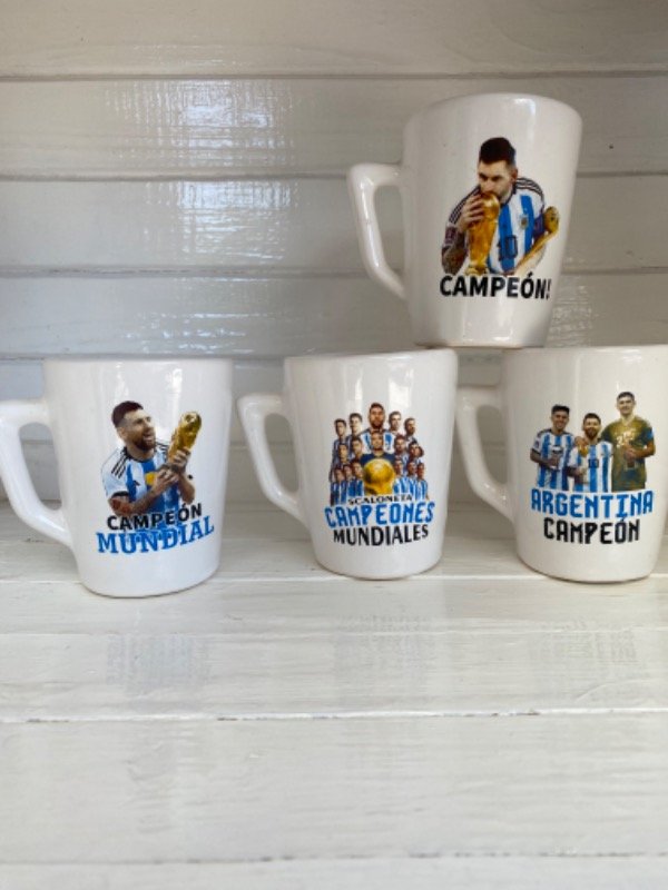 Producto - Tazas Messi campeón