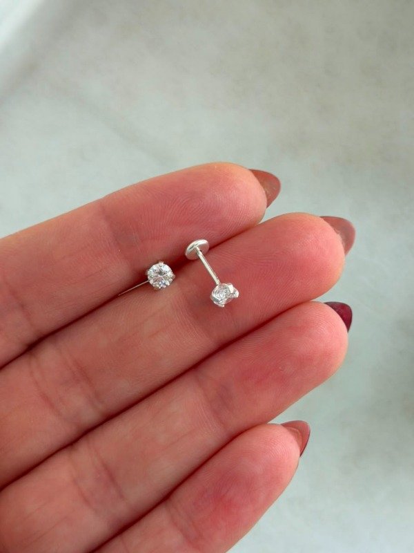 Producto - Abridores cubic blanco engarzado 4mm - 1